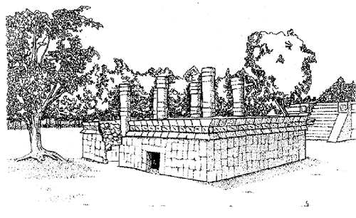 La estructura 3C4 vista desde el noreste. Obsrvese las entradas de las tumbas en su lado este. Al fondo, la plataforma de Venus 