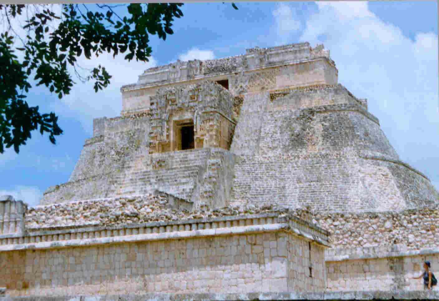 Templo del Adivino, Uxmal