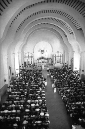 Interior de la iglesia de Hunucm, Yucatn